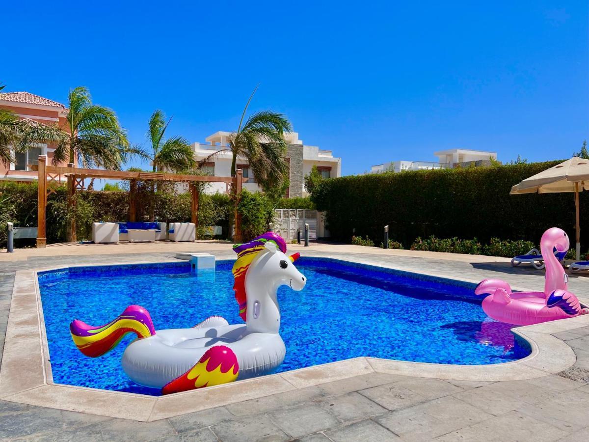 Vila Luxury With Pool In *